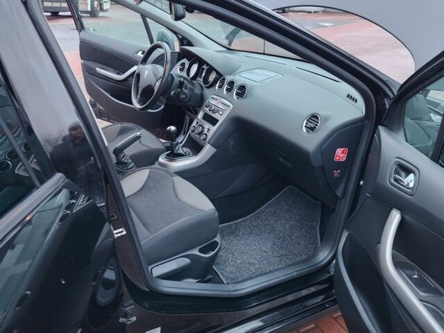 Черный Пежо 308, объемом двигателя 1.6 л и пробегом 173 тыс. км за 5600 $, фото 10 на Automoto.ua