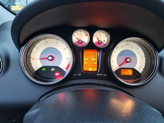 Черный Пежо 308, объемом двигателя 1.6 л и пробегом 173 тыс. км за 5600 $, фото 14 на Automoto.ua