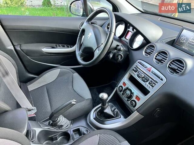 Чорний Пежо 308, об'ємом двигуна 1.6 л та пробігом 172 тис. км за 6200 $, фото 55 на Automoto.ua