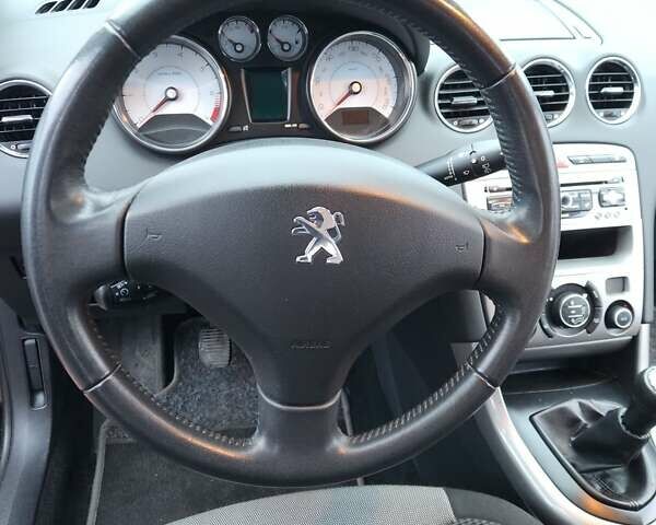 Черный Пежо 308, объемом двигателя 1.6 л и пробегом 173 тыс. км за 5600 $, фото 19 на Automoto.ua