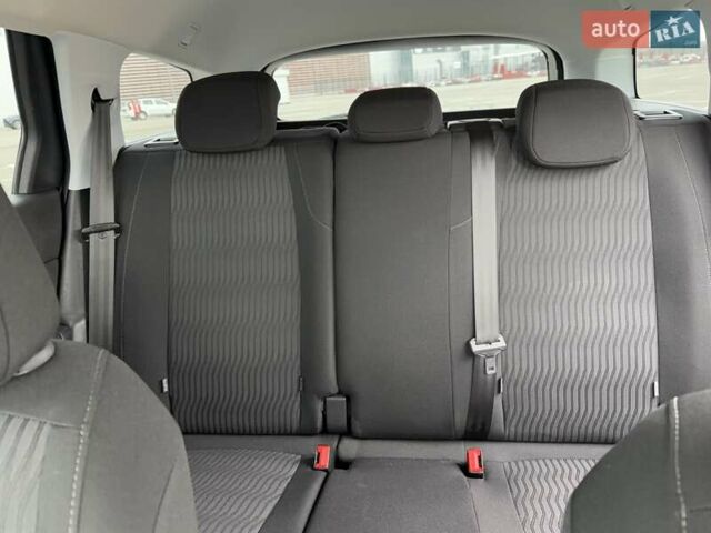 Черный Пежо 308, объемом двигателя 1.6 л и пробегом 296 тыс. км за 7800 $, фото 11 на Automoto.ua