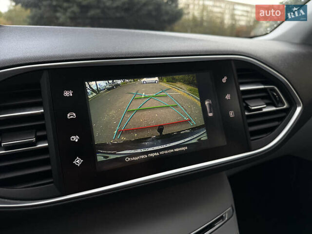 Черный Пежо 308, объемом двигателя 2 л и пробегом 211 тыс. км за 11999 $, фото 30 на Automoto.ua