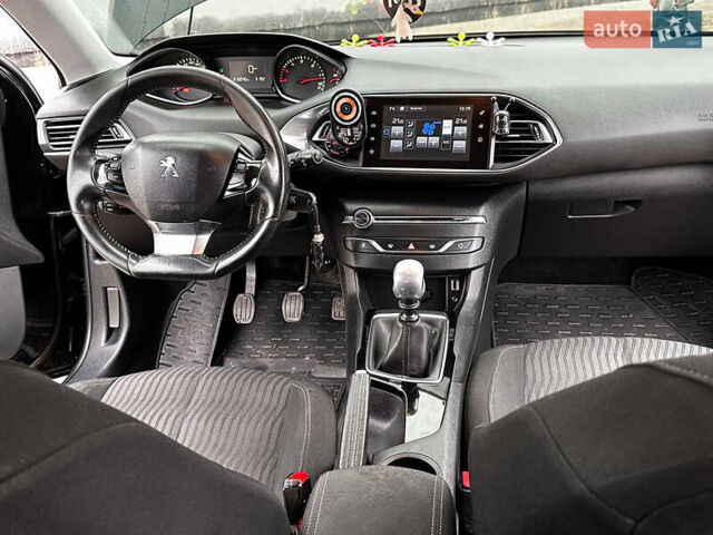 Черный Пежо 308, объемом двигателя 1.6 л и пробегом 315 тыс. км за 7700 $, фото 11 на Automoto.ua