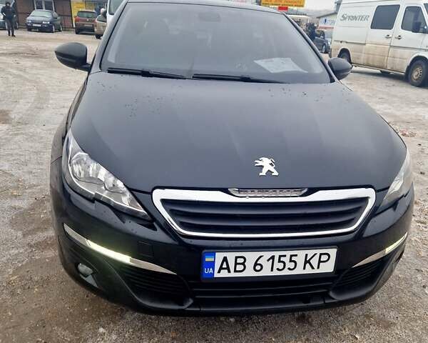 Черный Пежо 308, объемом двигателя 1.2 л и пробегом 221 тыс. км за 7200 $, фото 1 на Automoto.ua