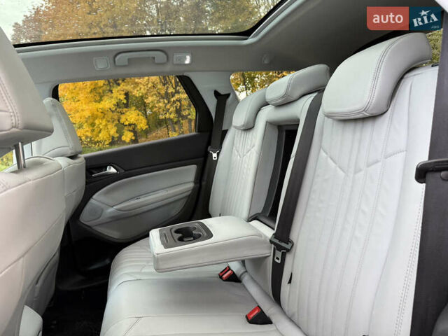 Черный Пежо 308, объемом двигателя 2 л и пробегом 211 тыс. км за 11999 $, фото 40 на Automoto.ua