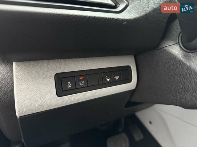 Черный Пежо 308, объемом двигателя 2 л и пробегом 211 тыс. км за 11999 $, фото 26 на Automoto.ua