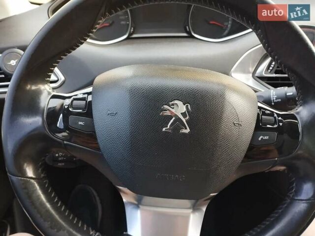 Черный Пежо 308, объемом двигателя 1.56 л и пробегом 205 тыс. км за 8800 $, фото 14 на Automoto.ua
