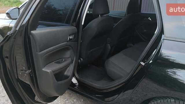 Пежо 308 2014 в Ахтырке на Automoto.ua Черный Пежо 308, объемом двигателя 1.56 л и пробегом 260 тыс. км за 7900 $, фото 12 на Automoto.ua