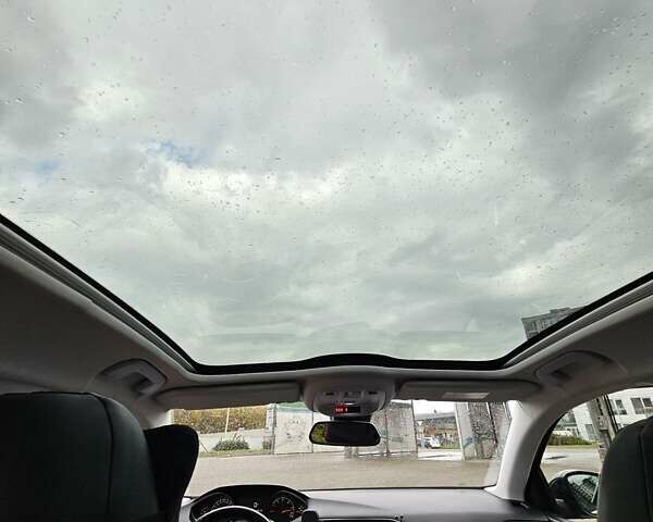 Пежо 308 2014 в Ивано-Франковске на Automoto.ua Черный Пежо 308, объемом двигателя 1.56 л и пробегом 218 тыс. км за 8600 $, фото 13 на Automoto.ua