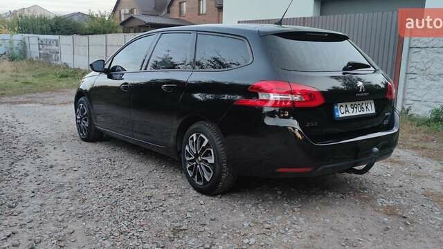 Черный Пежо 308, объемом двигателя 1.56 л и пробегом 260 тыс. км за 7700 $, фото 4 на Automoto.ua