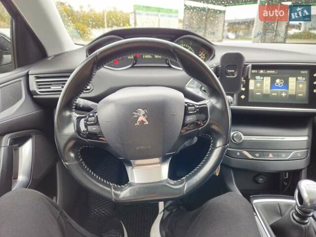 Пежо 308 2014 в Ивано-Франковске на Automoto.ua Черный Пежо 308, объемом двигателя 1.56 л и пробегом 218 тыс. км за 8600 $, фото 11 на Automoto.ua