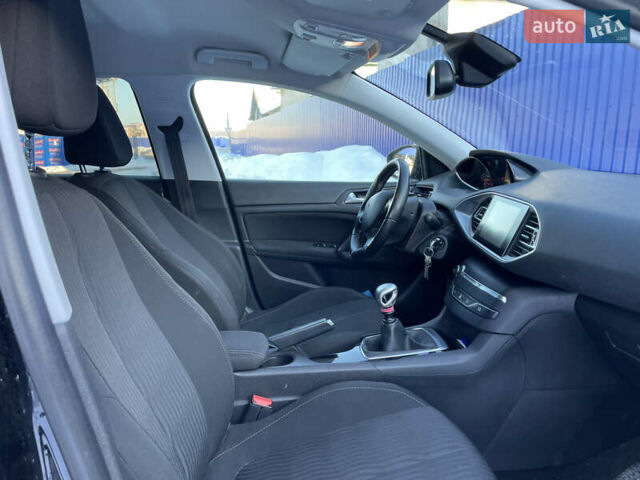 Черный Пежо 308, объемом двигателя 1.56 л и пробегом 313 тыс. км за 8199 $, фото 20 на Automoto.ua