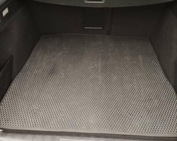 Чорний Пежо 308, об'ємом двигуна 1.56 л та пробігом 226 тис. км за 10500 $, фото 5 на Automoto.ua