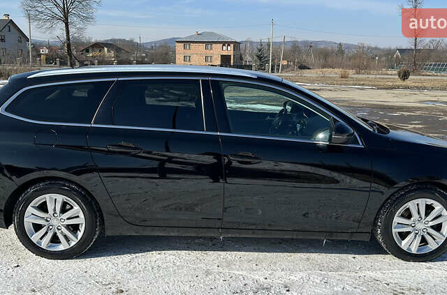 Чорний Пежо 308, об'ємом двигуна 1.56 л та пробігом 232 тис. км за 10200 $, фото 3 на Automoto.ua