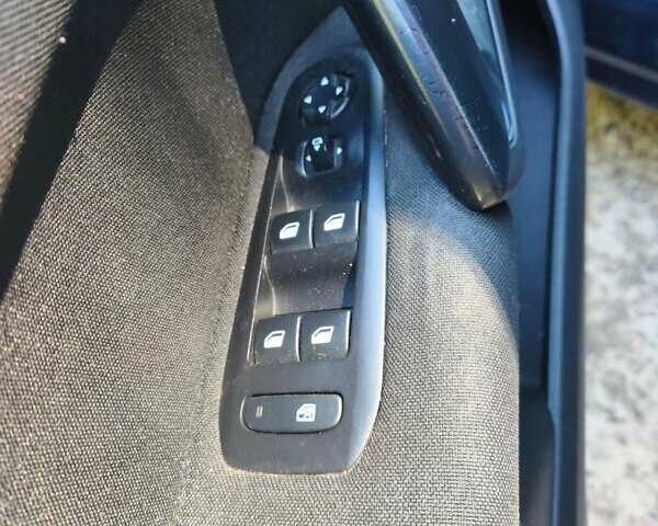 Черный Пежо 308, объемом двигателя 1.56 л и пробегом 221 тыс. км за 9500 $, фото 11 на Automoto.ua