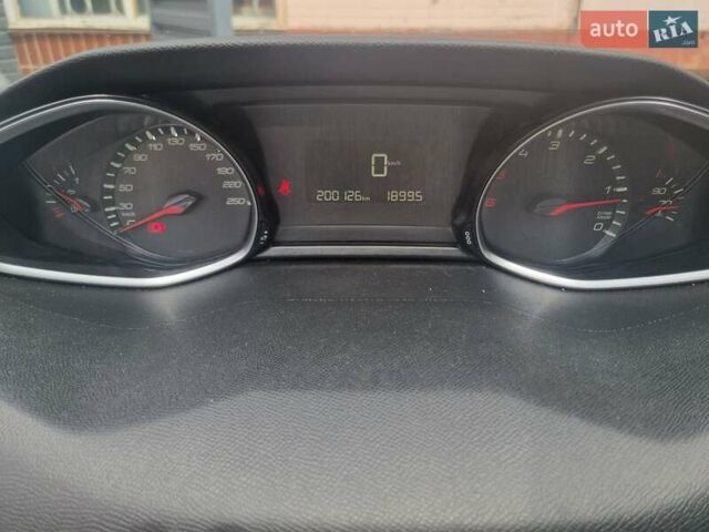 Черный Пежо 308, объемом двигателя 1.56 л и пробегом 200 тыс. км за 9900 $, фото 19 на Automoto.ua