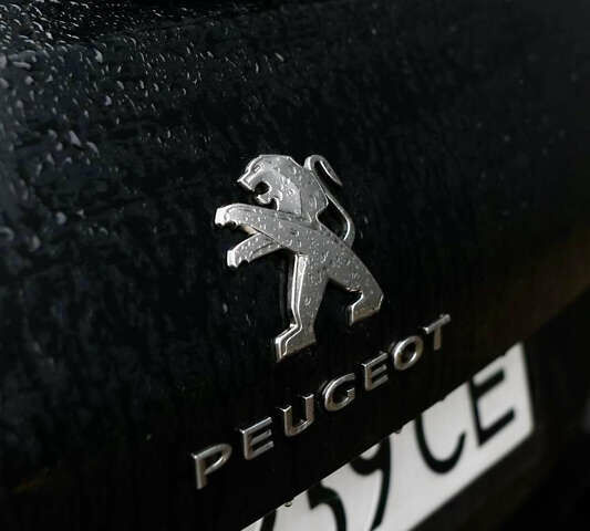 Черный Пежо 308, объемом двигателя 1.56 л и пробегом 279 тыс. км за 7100 $, фото 10 на Automoto.ua