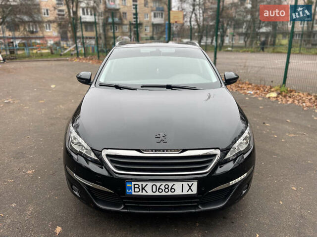 Чорний Пежо 308, об'ємом двигуна 1.6 л та пробігом 153 тис. км за 9200 $, фото 2 на Automoto.ua