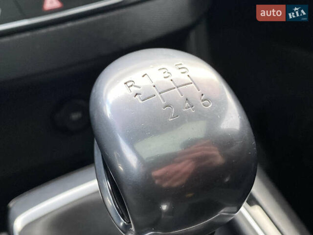 Чорний Пежо 308, об'ємом двигуна 1.6 л та пробігом 153 тис. км за 9200 $, фото 46 на Automoto.ua