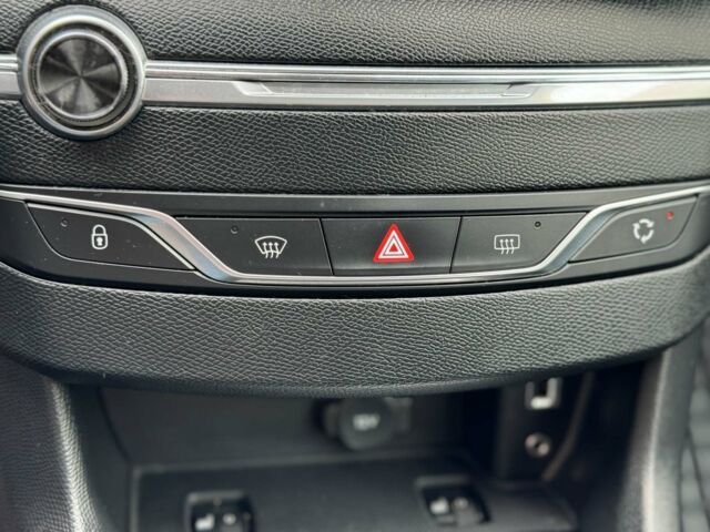 Черный Пежо 308, объемом двигателя 1.6 л и пробегом 255 тыс. км за 8590 $, фото 17 на Automoto.ua