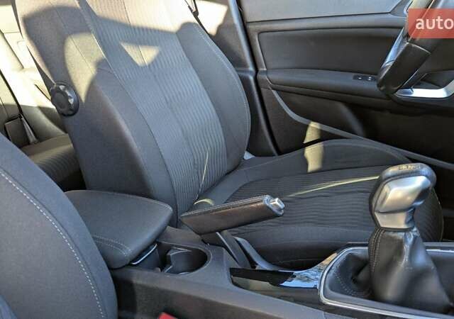 Черный Пежо 308, объемом двигателя 1.6 л и пробегом 270 тыс. км за 7800 $, фото 33 на Automoto.ua