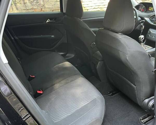 Чорний Пежо 308, об'ємом двигуна 1.56 л та пробігом 191 тис. км за 9900 $, фото 16 на Automoto.ua