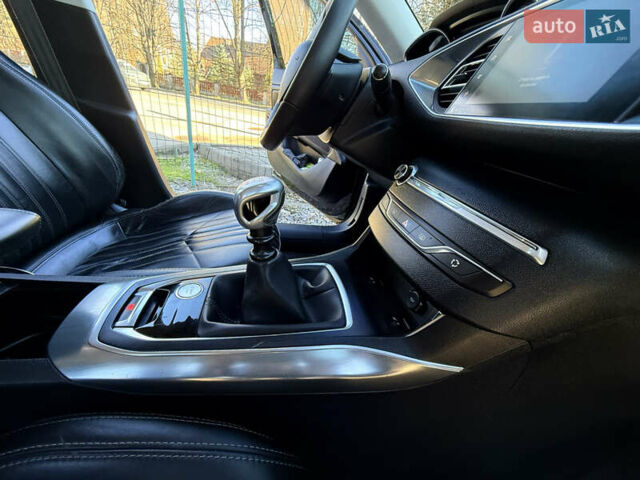 Черный Пежо 308, объемом двигателя 1.56 л и пробегом 200 тыс. км за 10999 $, фото 32 на Automoto.ua