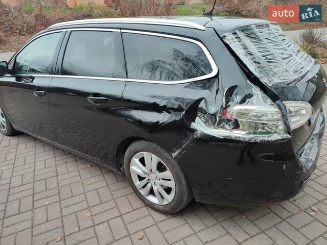 Черный Пежо 308, объемом двигателя 1.56 л и пробегом 180 тыс. км за 5900 $, фото 4 на Automoto.ua