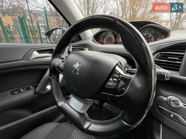 Чорний Пежо 308, об'ємом двигуна 1.6 л та пробігом 153 тис. км за 9200 $, фото 43 на Automoto.ua