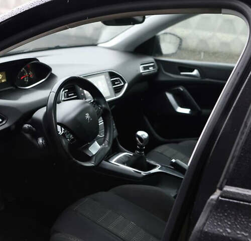Черный Пежо 308, объемом двигателя 1.56 л и пробегом 279 тыс. км за 7100 $, фото 16 на Automoto.ua
