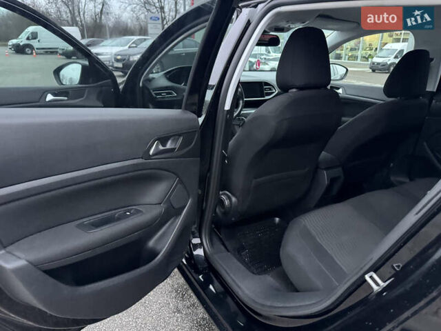 Чорний Пежо 308, об'ємом двигуна 1.6 л та пробігом 180 тис. км за 7800 $, фото 18 на Automoto.ua