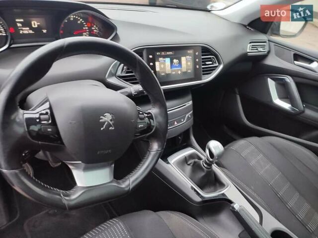 Черный Пежо 308, объемом двигателя 1.56 л и пробегом 180 тыс. км за 5900 $, фото 9 на Automoto.ua