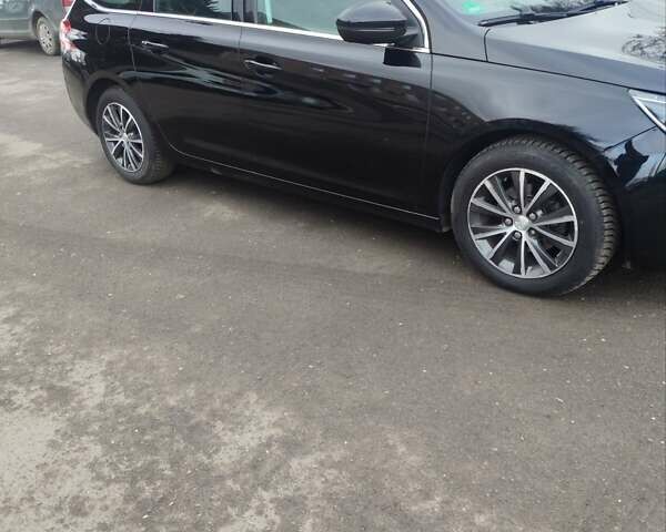 Черный Пежо 308, объемом двигателя 1.6 л и пробегом 178 тыс. км за 9950 $, фото 17 на Automoto.ua