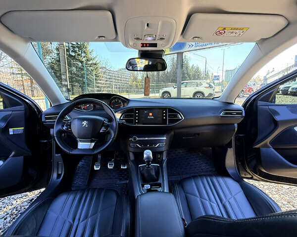 Черный Пежо 308, объемом двигателя 1.56 л и пробегом 200 тыс. км за 10999 $, фото 72 на Automoto.ua