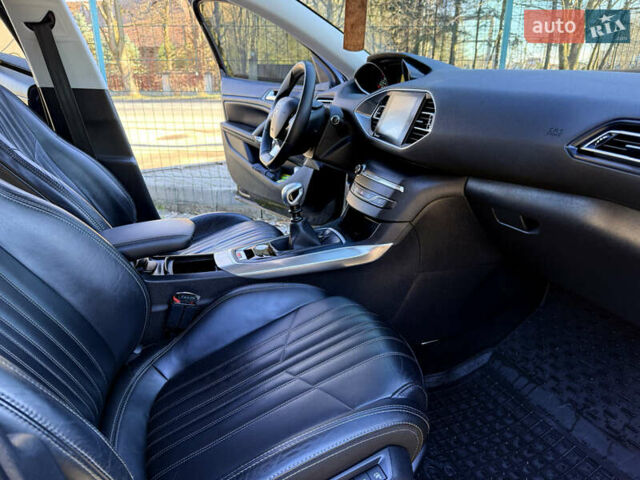 Черный Пежо 308, объемом двигателя 1.56 л и пробегом 200 тыс. км за 10999 $, фото 28 на Automoto.ua