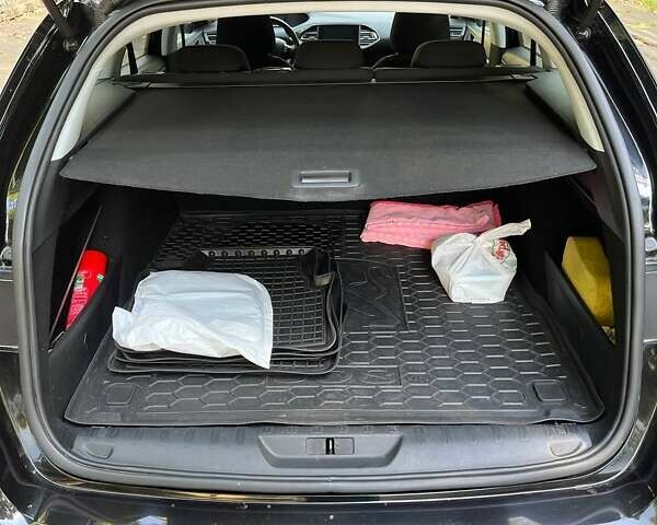 Чорний Пежо 308, об'ємом двигуна 1.56 л та пробігом 191 тис. км за 9900 $, фото 18 на Automoto.ua