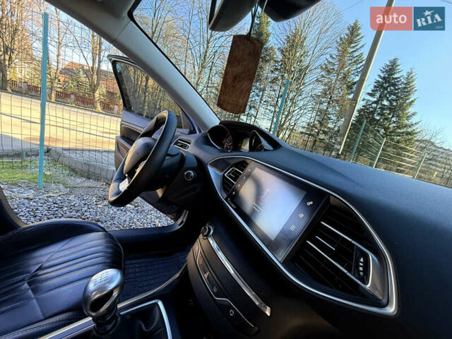 Черный Пежо 308, объемом двигателя 1.56 л и пробегом 200 тыс. км за 10999 $, фото 39 на Automoto.ua