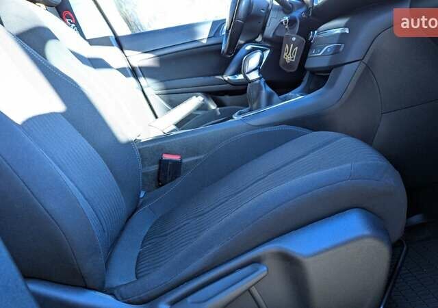 Черный Пежо 308, объемом двигателя 1.6 л и пробегом 270 тыс. км за 7800 $, фото 30 на Automoto.ua