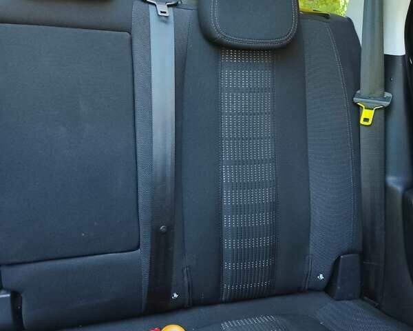 Черный Пежо 308, объемом двигателя 1.56 л и пробегом 221 тыс. км за 9500 $, фото 35 на Automoto.ua