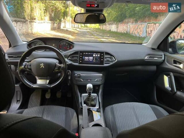 Чорний Пежо 308, об'ємом двигуна 1.56 л та пробігом 191 тис. км за 9900 $, фото 11 на Automoto.ua