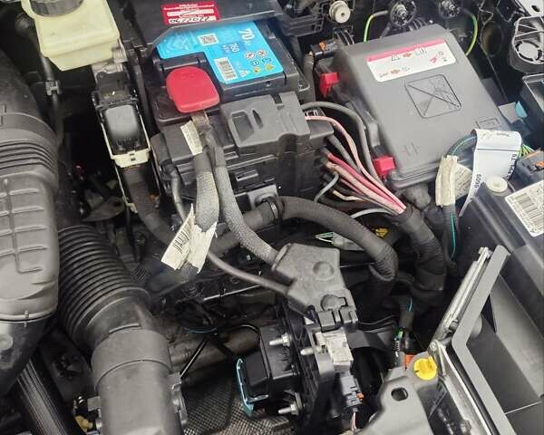 Черный Пежо 308, объемом двигателя 1.6 л и пробегом 178 тыс. км за 9950 $, фото 62 на Automoto.ua