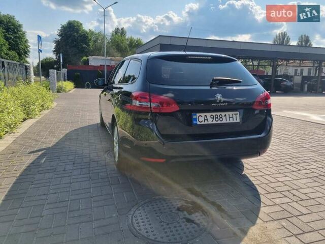 Черный Пежо 308, объемом двигателя 1.56 л и пробегом 200 тыс. км за 9900 $, фото 26 на Automoto.ua