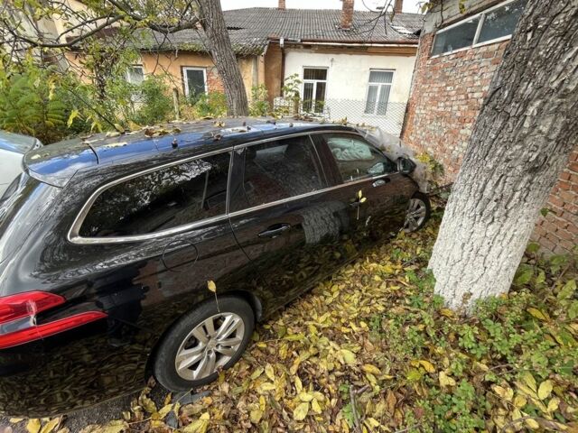 Черный Пежо 308, объемом двигателя 1.6 л и пробегом 196 тыс. км за 4200 $, фото 3 на Automoto.ua