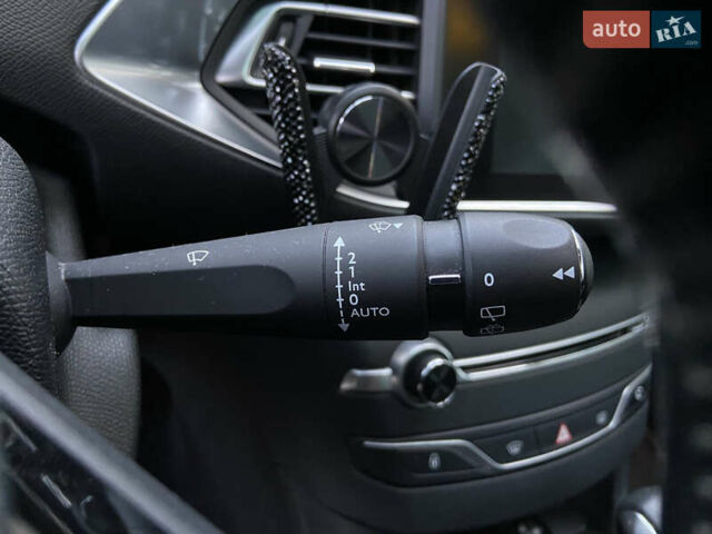 Чорний Пежо 308, об'ємом двигуна 2 л та пробігом 224 тис. км за 12200 $, фото 36 на Automoto.ua