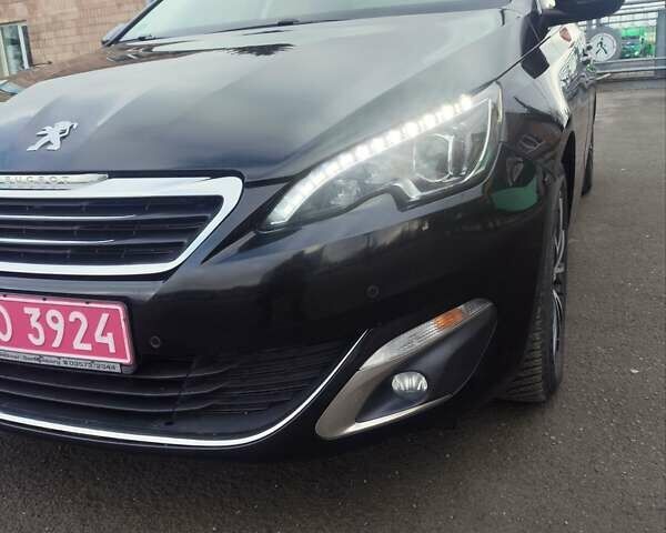 Черный Пежо 308, объемом двигателя 1.6 л и пробегом 178 тыс. км за 9950 $, фото 2 на Automoto.ua