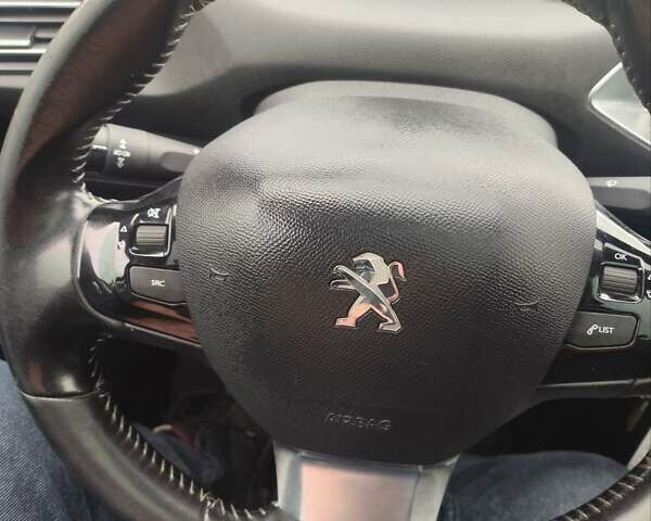 Черный Пежо 308, объемом двигателя 1.6 л и пробегом 178 тыс. км за 9950 $, фото 42 на Automoto.ua