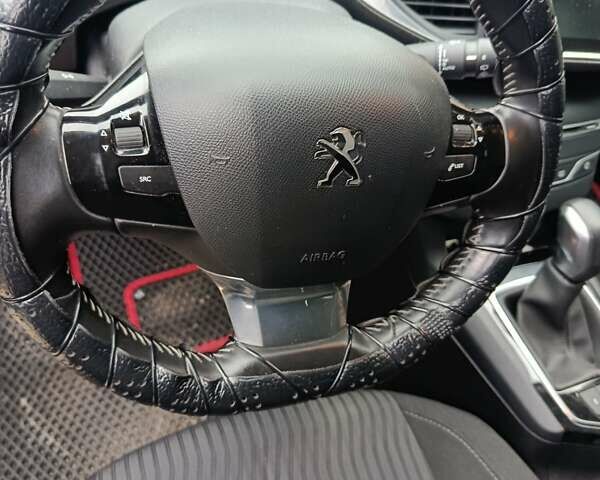 Чорний Пежо 308, об'ємом двигуна 1.56 л та пробігом 163 тис. км за 10400 $, фото 21 на Automoto.ua