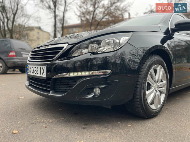 Чорний Пежо 308, об'ємом двигуна 1.6 л та пробігом 153 тис. км за 9200 $, фото 6 на Automoto.ua