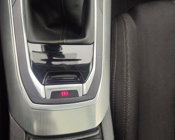 Черный Пежо 308, объемом двигателя 1.6 л и пробегом 178 тыс. км за 9950 $, фото 44 на Automoto.ua