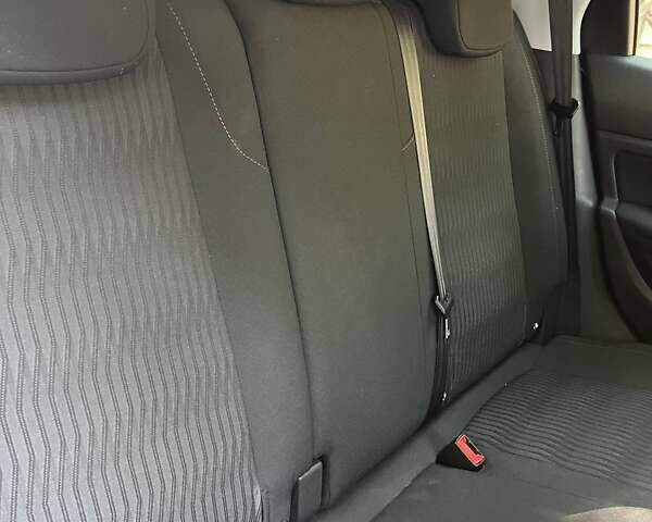 Чорний Пежо 308, об'ємом двигуна 1.56 л та пробігом 191 тис. км за 9900 $, фото 17 на Automoto.ua